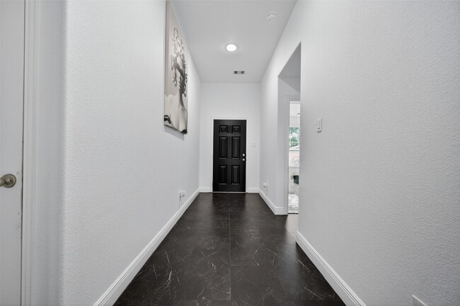 Building Photo - 16318 Brookside Willow Ln