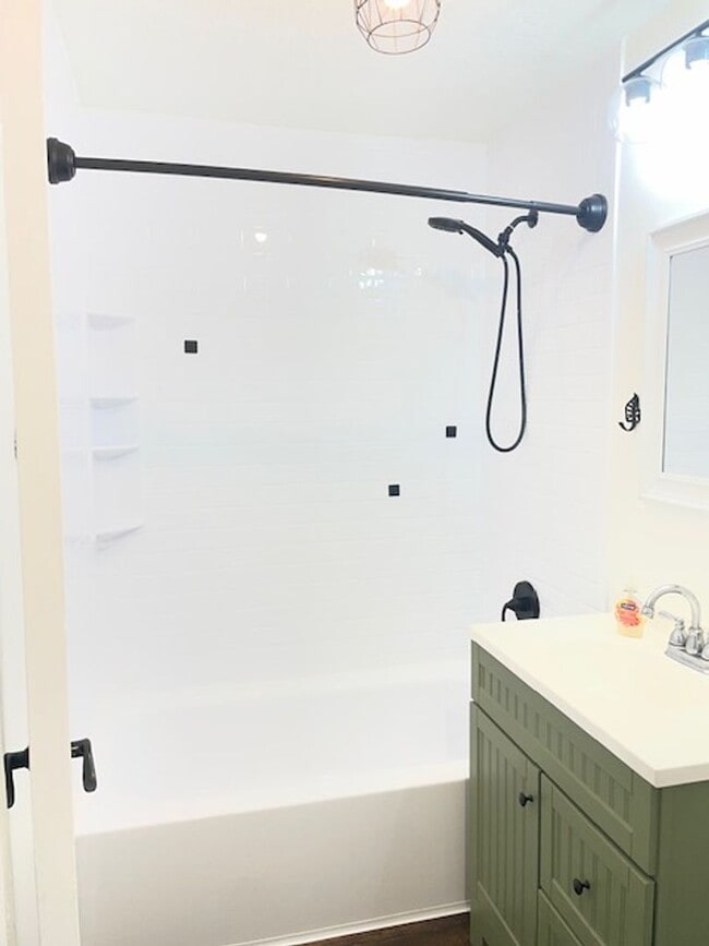 Building Photo - 2bd/1ba Home in South KC!!