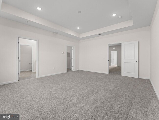 Building Photo - 202 Thompson Dr