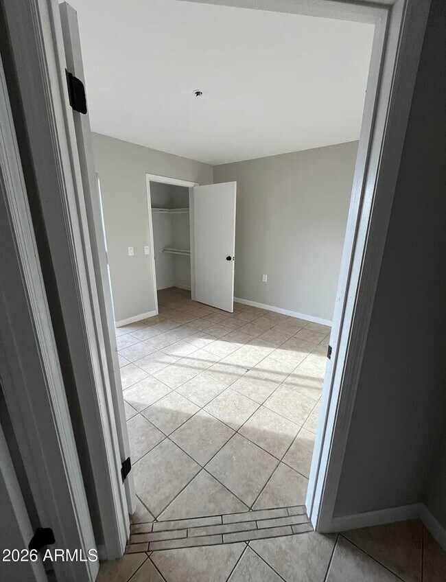 Building Photo - 12221 W Bell Rd