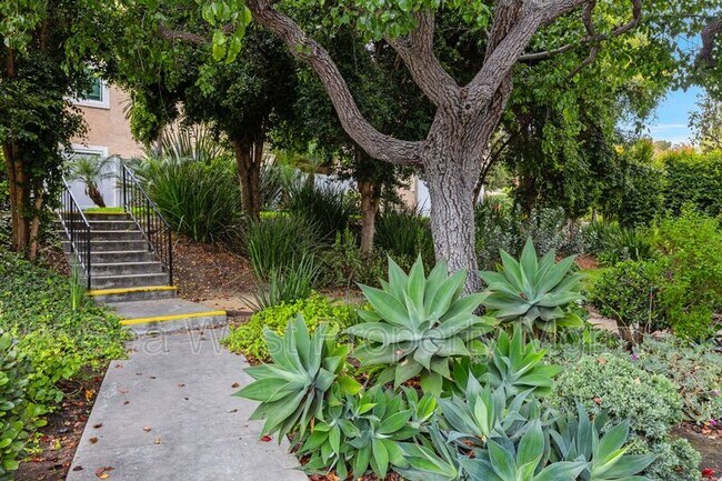 Building Photo - 6907 Quail Pl