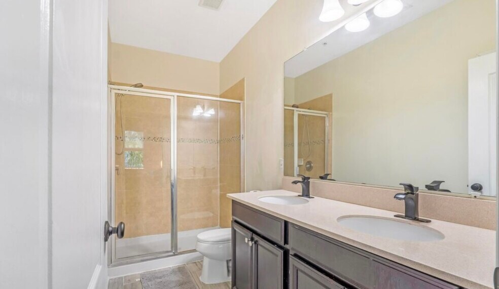 Building Photo - 14210 Desert Haven St