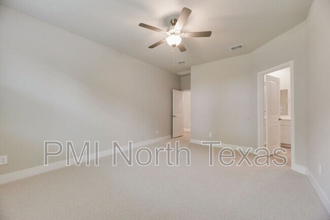 Building Photo - 1404 Winters Wy