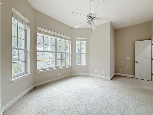 Building Photo - 10824 Woodchase Cir