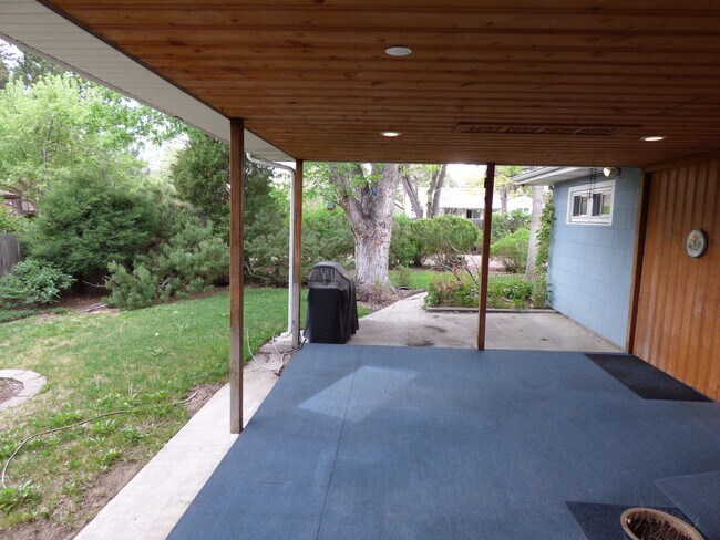Building Photo - $0 DEPOSIT OPTION. 2 BEDROOM 1 BATH, XERISCAPED YARD CLOSE TO BELMAR, O'KANE PARK AND ST ANTHONY'S!