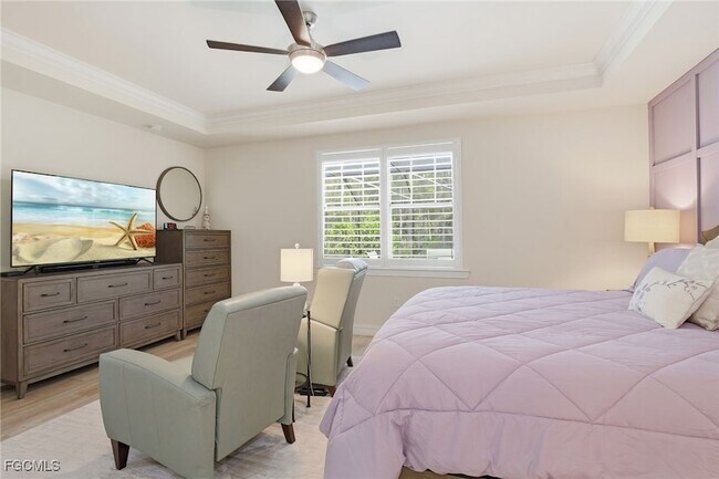 Building Photo - 11012 Castlereagh St