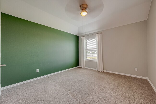 Building Photo - 7710 Eastwood Lake Ln