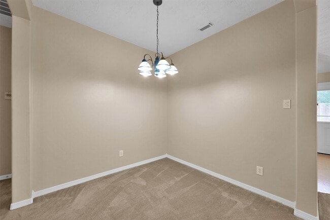 Building Photo - 5046 Willow Point Dr