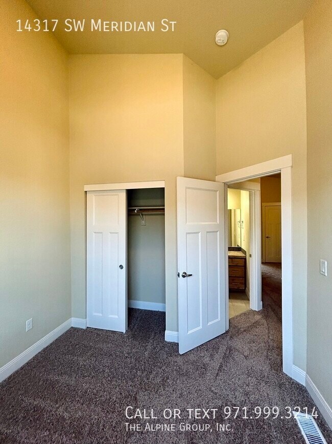 Building Photo - 14317 SW Meridian St