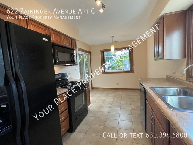 Building Photo - 622 Zaininger Ave