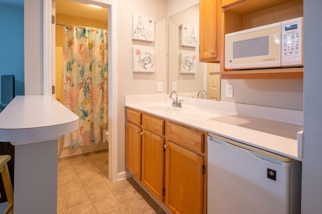 Building Photo - EFFICIENCY AVAILABLE  @ MARSH WINDS IN ST JAMES PLANTATION