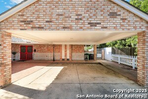 Building Photo - 4439 Greystone Dr