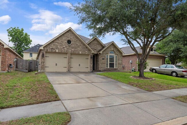 Building Photo - 1315 Cameron Park Ln