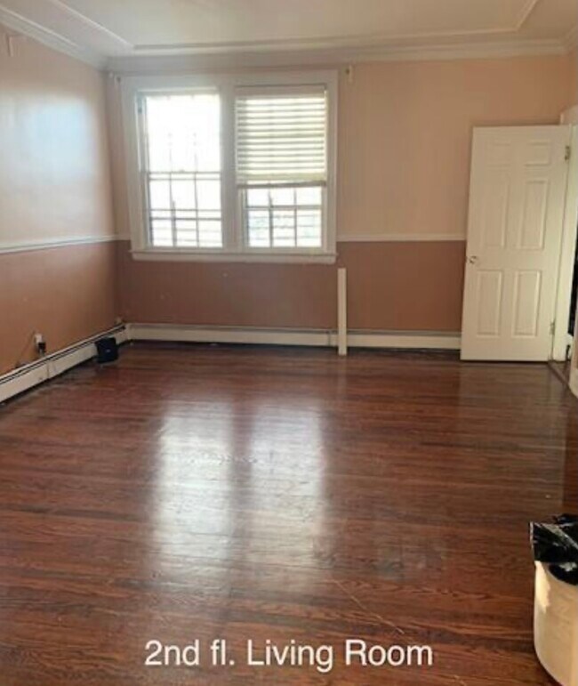 Building Photo - 623 Metropolitan Ave