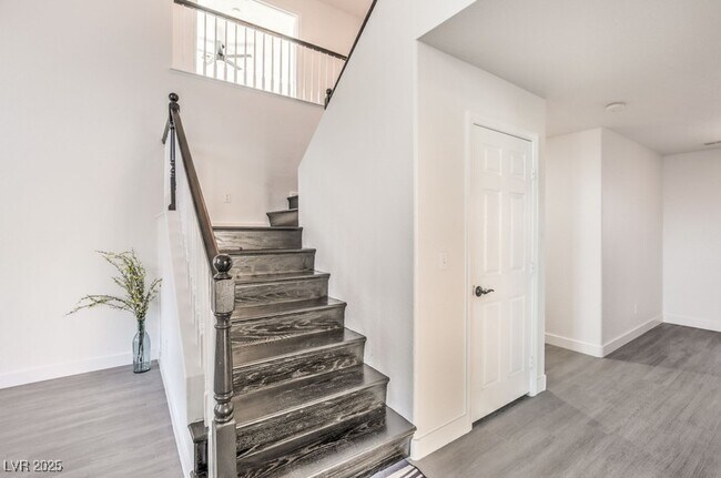 Building Photo - 1312 Mt Hamilton