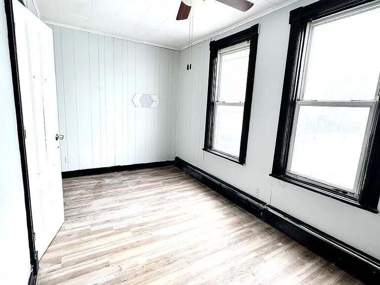 Building Photo - 450 Hamilton St