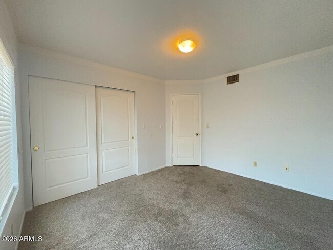 Building Photo - 3289 Black Hawk Dr