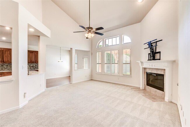 Building Photo - 15617 Pumpkin Ridge Dr
