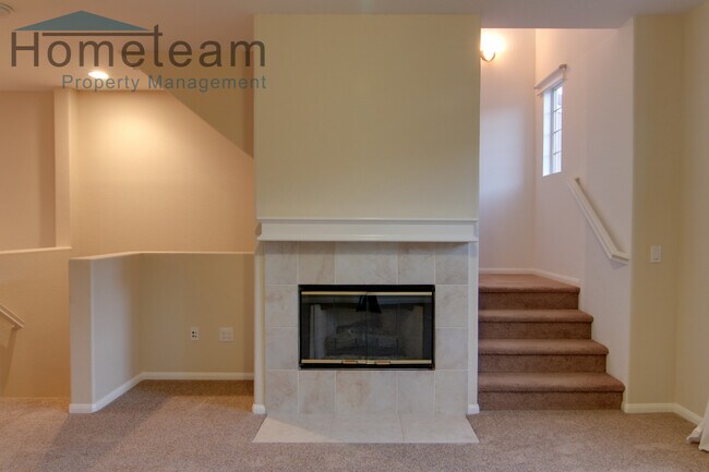 Building Photo - 2BR/2.5BA 1458 SQFT Eastlake/Chula Vista T...