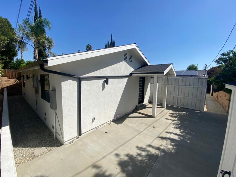 Building Photo - 18635 Community St