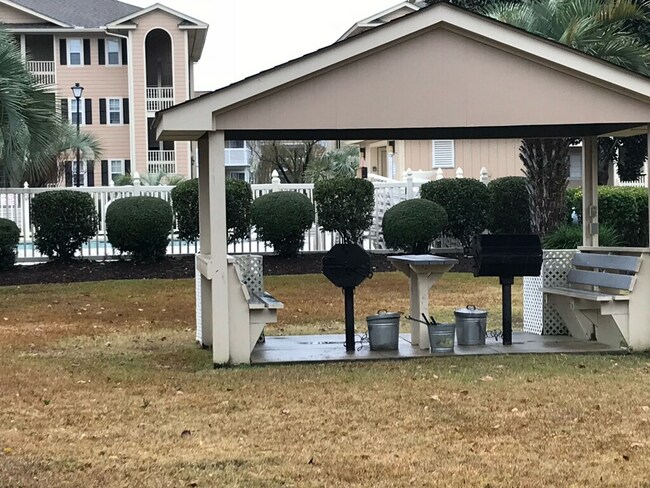 Building Photo - 1900 Duffy St