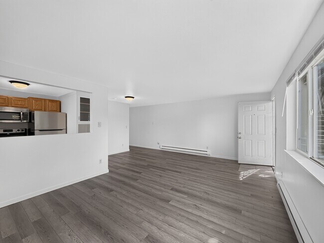 Building Photo - 3217 Norton Ave