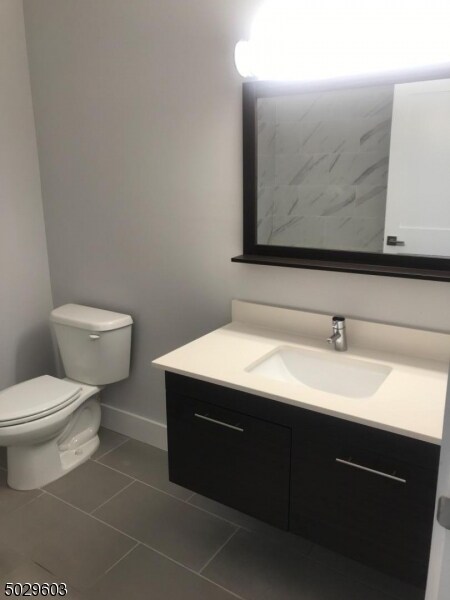 Building Photo - 1140 E St Georges Ave