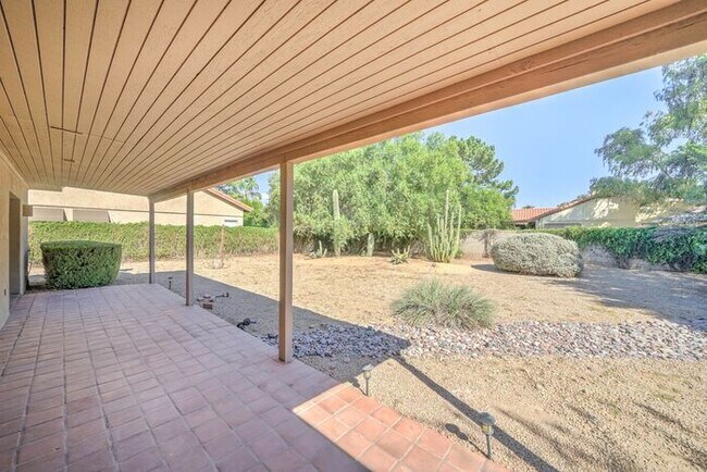 Building Photo - COMING SOON! Recently Remodeled Scottsdale...