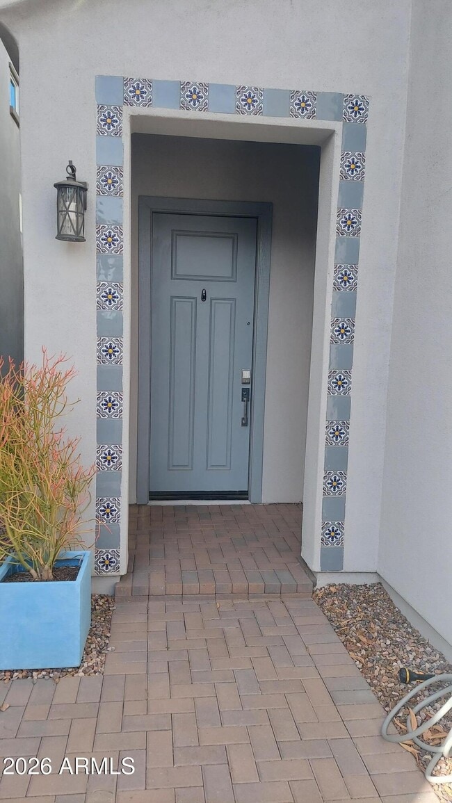 Building Photo - 290 E Markwood Dr