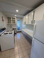 Building Photo - 19 Irving St