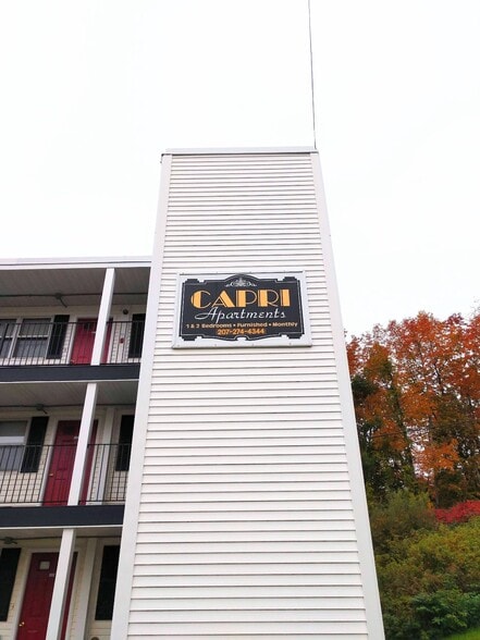 Building Photo - 392 Western Ave