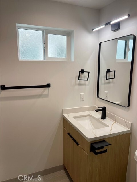 Building Photo - 611 W 41st Pl