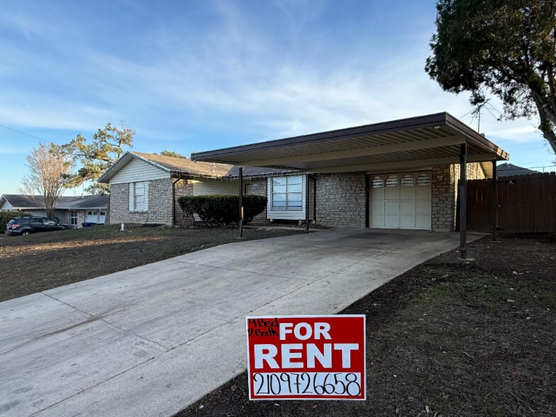 Building Photo - 5522 Crystal Valley St