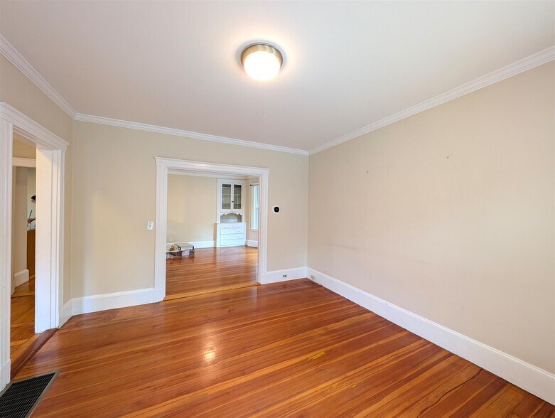 Building Photo - 38 Gold Star Rd