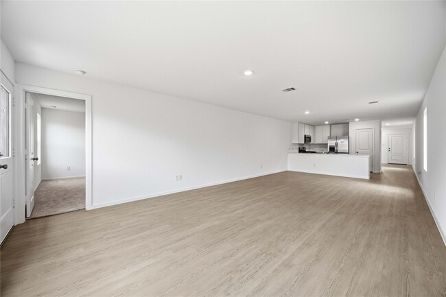 Building Photo - 16842 Spotted Oak Dr