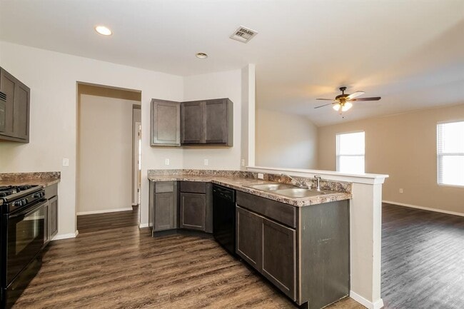 Building Photo - 9117 SW 55th St