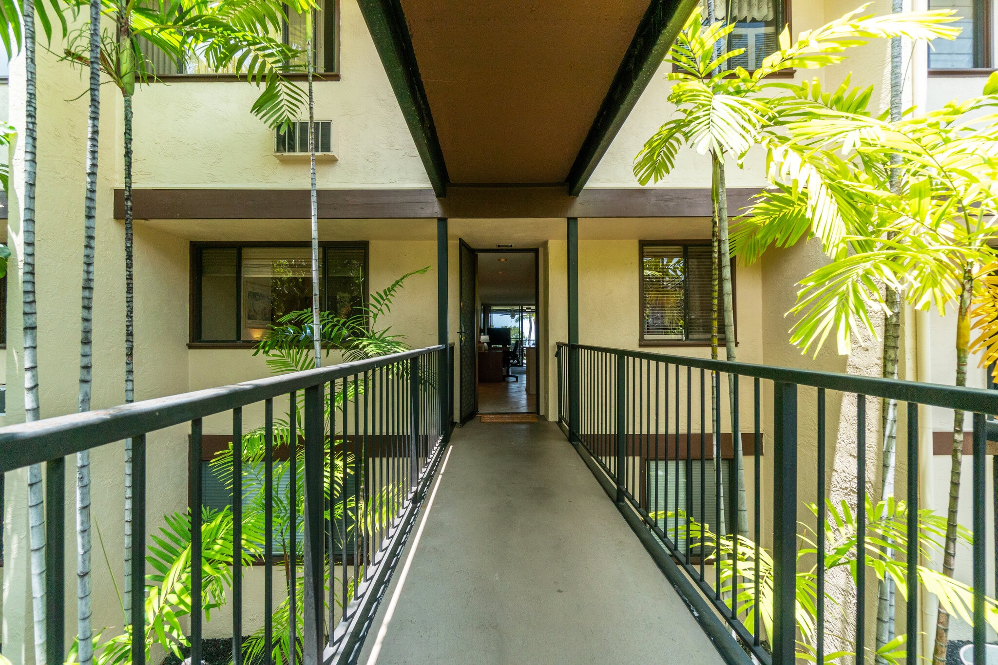 Building Photo - 78-6920 Alii Dr