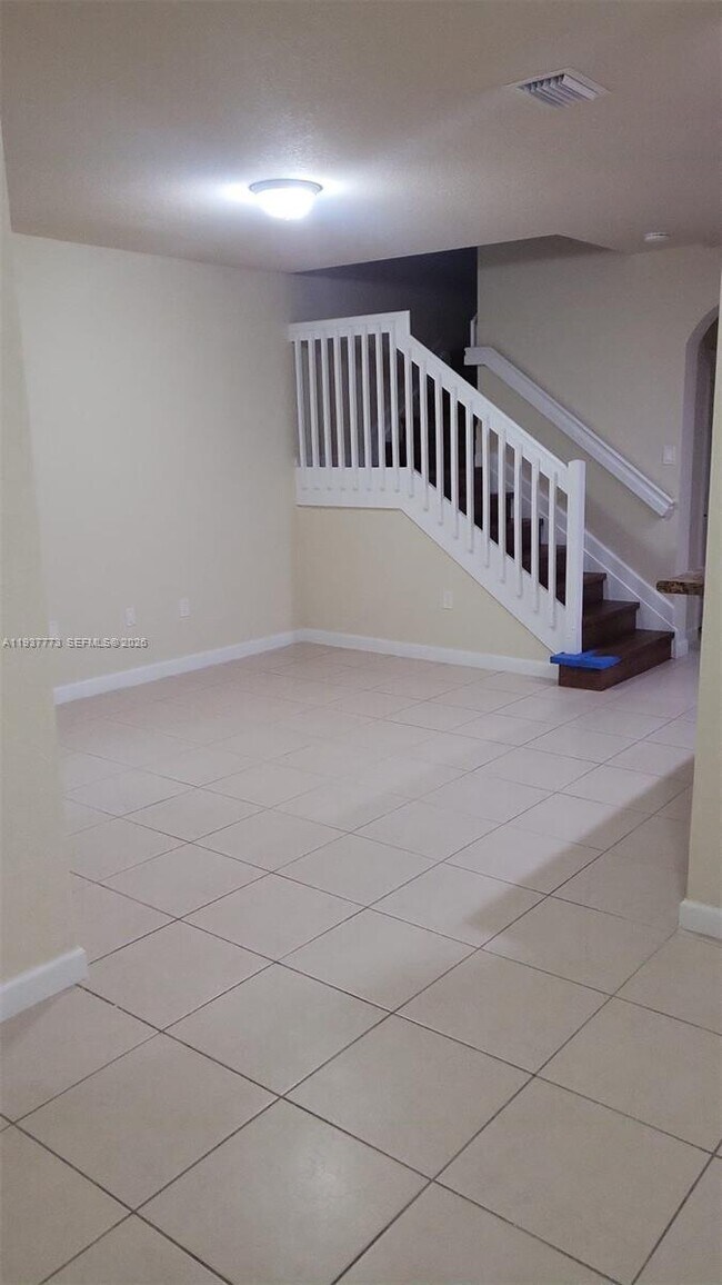 Building Photo - 9219 SW 170th Ave