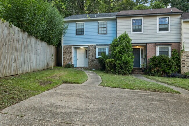 Building Photo - 1242 Chee Ln
