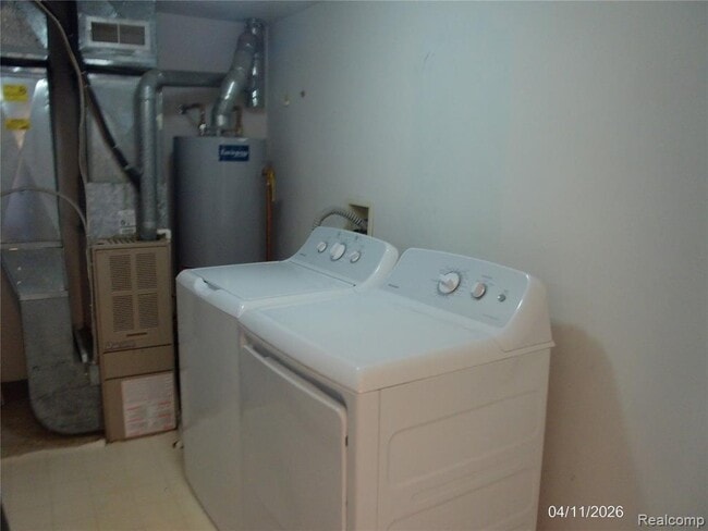 Building Photo - 50450 Bay Run N