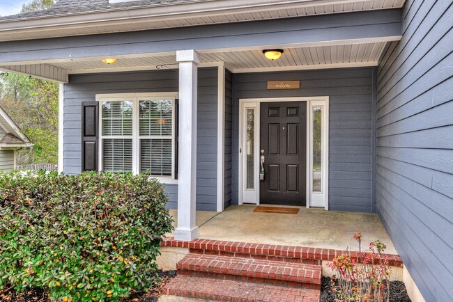 Building Photo - 4116 Chastain Dr