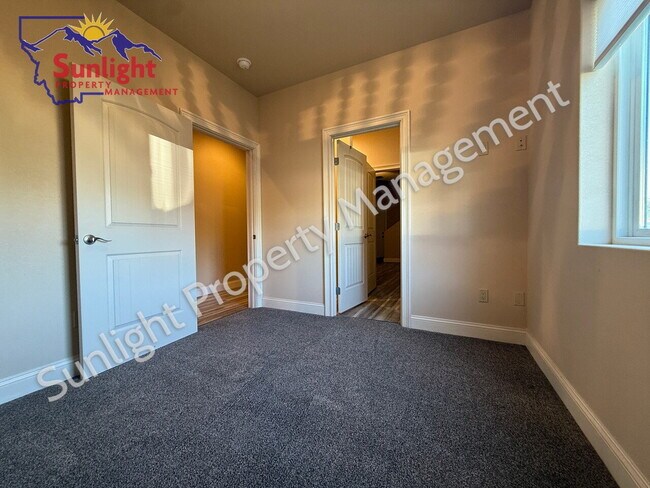 Building Photo - Modern 2 Bed, 2 Bath Duplex in Laurel – Spacious & Stylish!