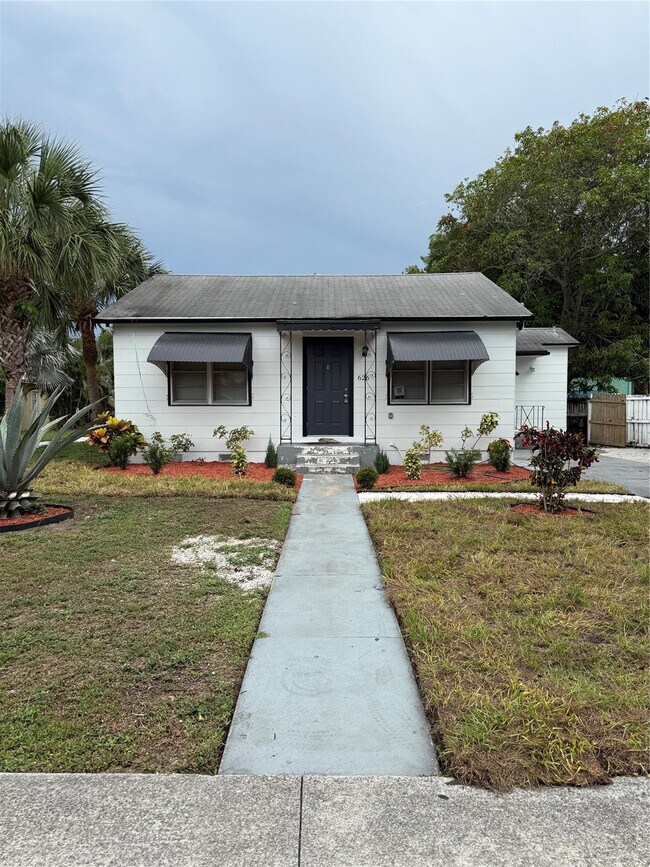 Primary Photo - 626 37th St