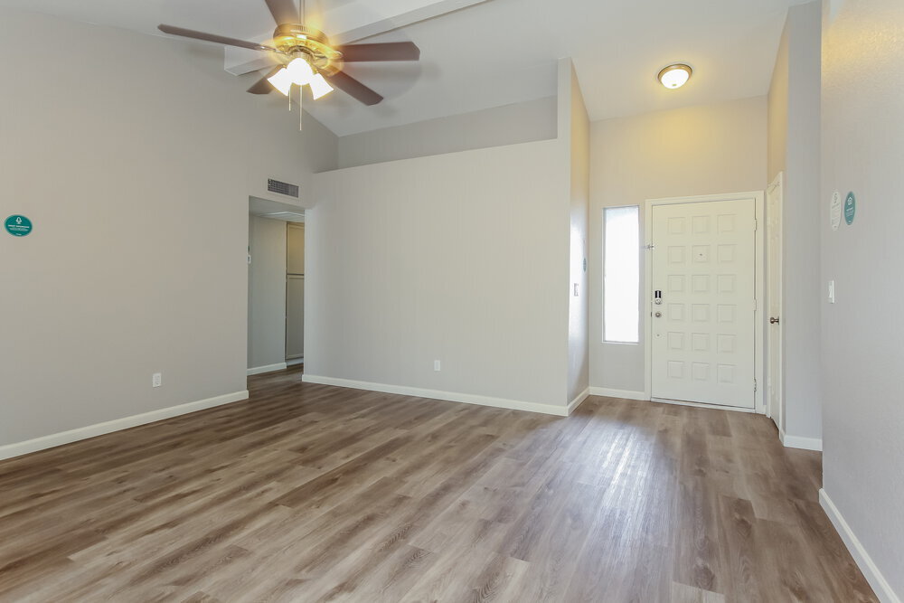 Building Photo - 5526 W Garden Dr