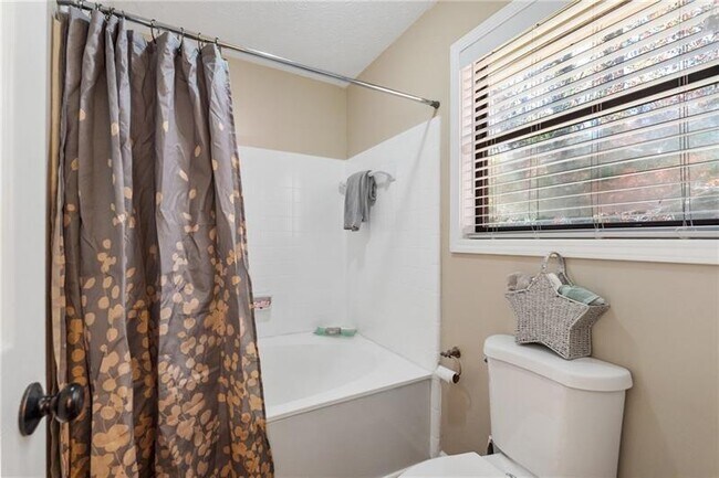 Building Photo - 4709 Trickum Rd