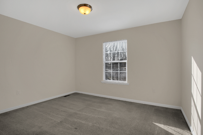 Building Photo - 5175 Winthrop Ave