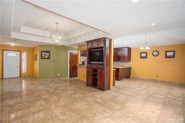 Building Photo - 1801 Crown Pointe Blvd