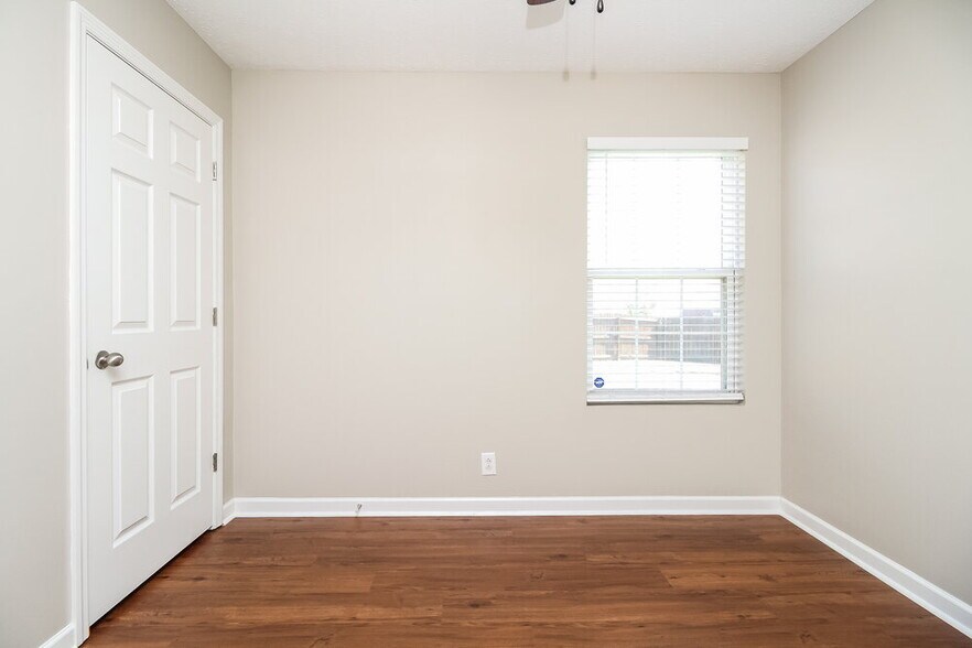 Building Photo - 2652 Apostle Ln