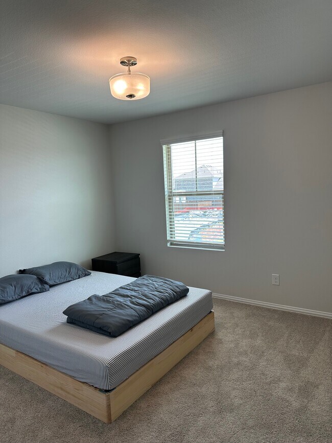Building Photo - 2014 Sycamore Rdg Trl