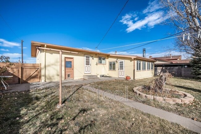 Building Photo - 61 University Cir